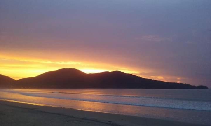 Ubatuba Surf Hostel, Apenas A 60 Metros Da Praia Da Lagoinha! 외부 사진